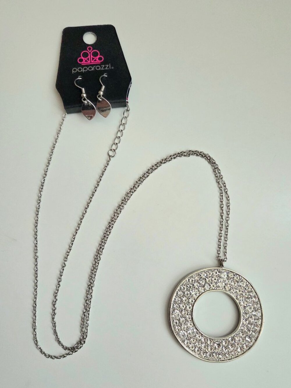 Paparazzi Silver Rhinestone Circle Pendant Necklace & Earrings